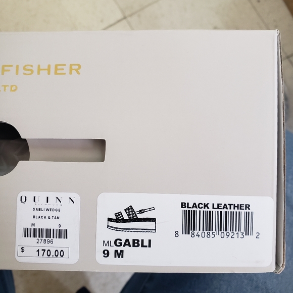 NWT- Marc Fisher Gabli Wedge Sandals - Picture 6 of 6